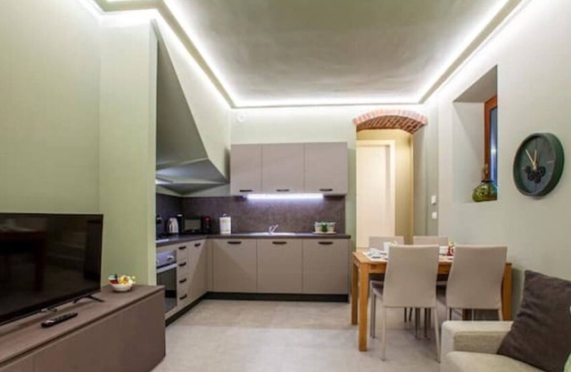 The Elm House - Suite Apartment SMERALDO - Cuneo