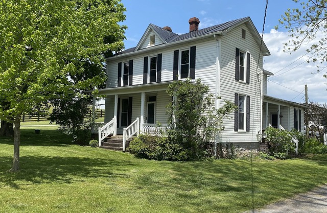 The Farmhouse: In the Heart of the Shenandoah Valley