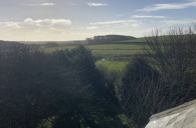 The Farmhouse - Stunning Coastal Luxury in Brook