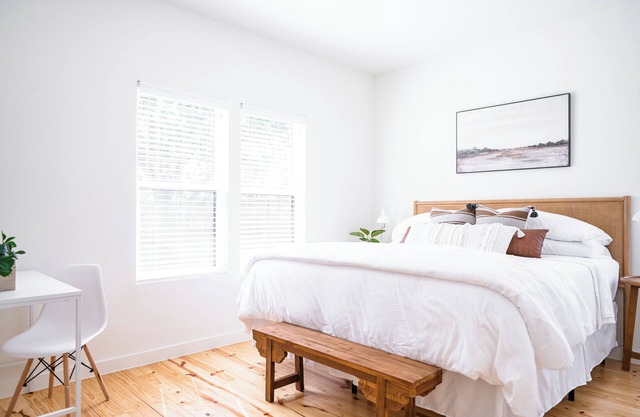 The Fig Tree Cottage in Brenhamn20 min to Roundtopn5 min to Blinn and TownCenter