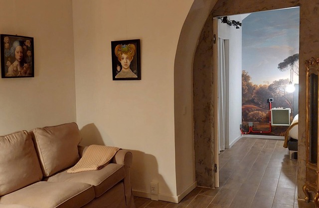 The former art gallery next to the park is now a barrier-free apartment.