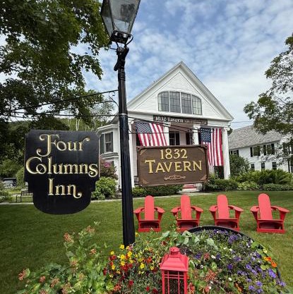 The Four Columns Inn & 1832 Tavern