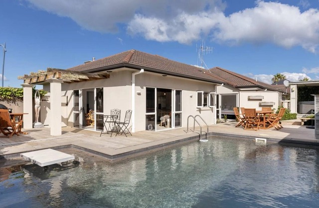 The Full Monty - Papamoa - Beyonder Holiday Homes