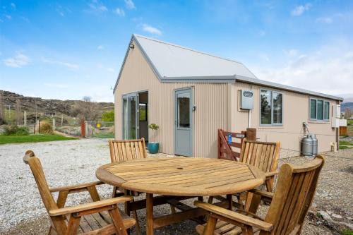 The Gate Keepers Cottage - Alexandra Cottage