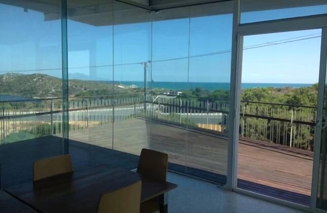 The Glass House Guilderton - The closest house to a river mouth in the WA