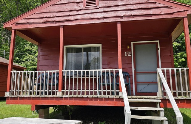 The Gold Eagle Cottage 12