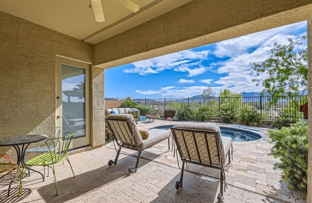 The Good Life + Putting Green + Spool