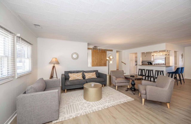 The Grand Elm Suite 2