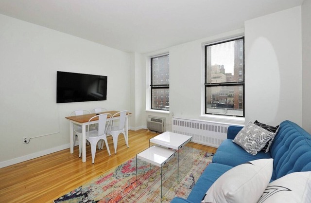 The Grand VII Vibe 8626