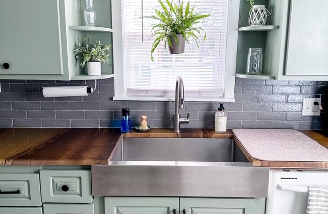 The Grate House — 1947 Charm w/Marble, Hardwood & Fenced Yard by Harding