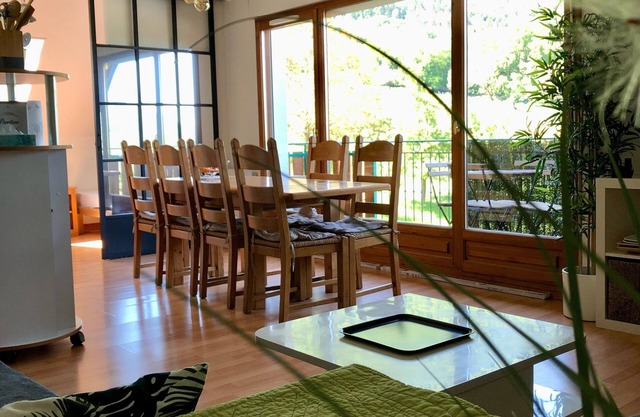 The green fee, close to the Golf course and 5 minutes from the lake
