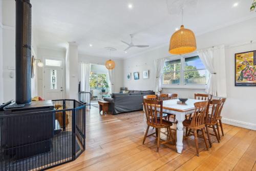 The Greenhouse - Cozy Blue Mountains Retreat