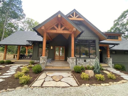 The HeartStone Lodge at Eagles Nest