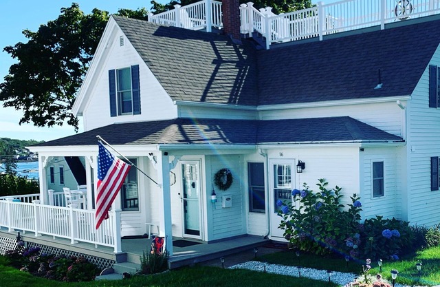 The Helm House® w/Private Rooftop Deck - Harbor Views and Personalized Planning