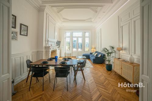 The "Heritage" Heart of Limoges Parking AC and Private Terrace