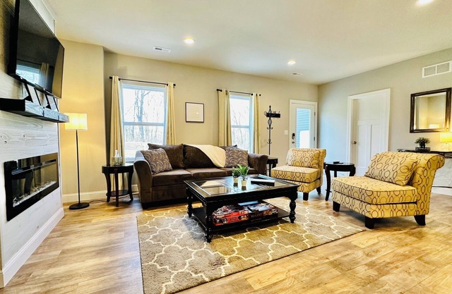 The Hidden Gem - 2BR Basement Apartment on 7 Acres