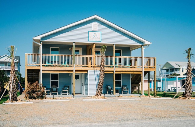 The Hideaway D- Beach - Dog Friendly - Playground - Bikes - Fenced in Yard