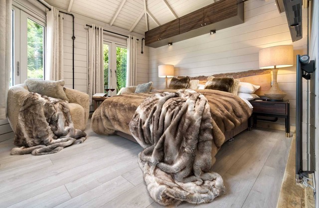 The Higher Longtail Lodge