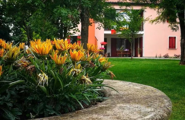 The house on Via Argine, the flavors and colors of the countryside