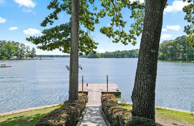 The Jordan View/PRIVATE DOCK/TRAILER PARKING