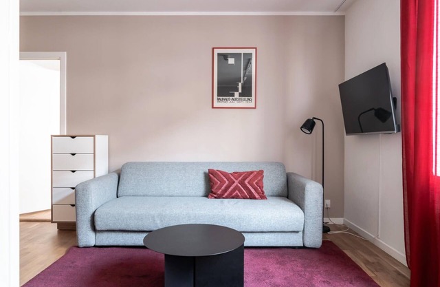 The Lakes 2BR by Daniel & Jacob's