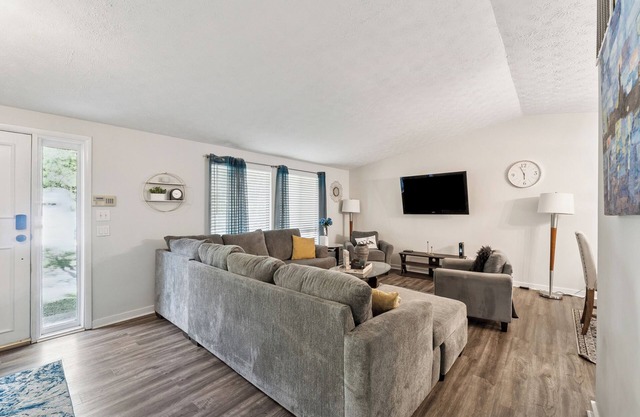 The Lakeside Escape!