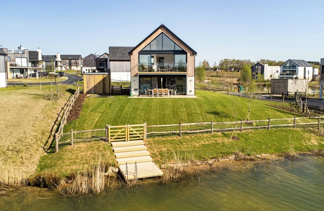 The Lark Ascending (BR11), Silverlake, Dorset