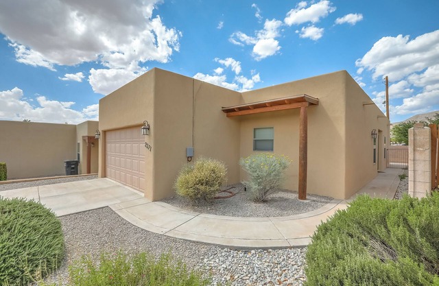 The Las Alturas House