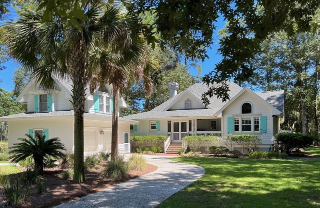 The Lilly Pad! Cozy Carriage House at Bloody Point - Includes Cart!