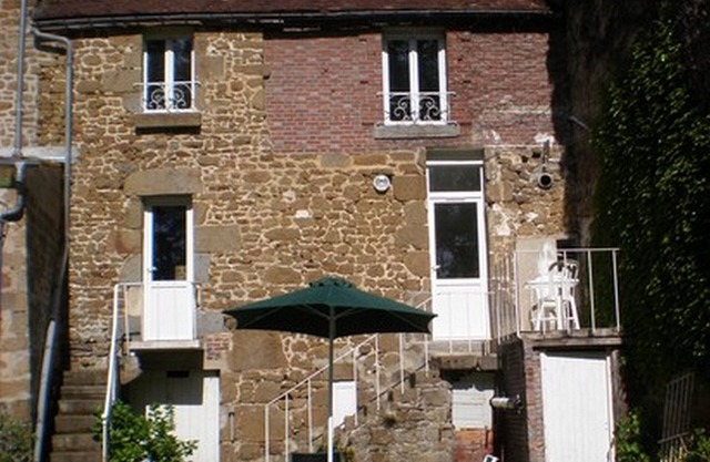 The little house on the river