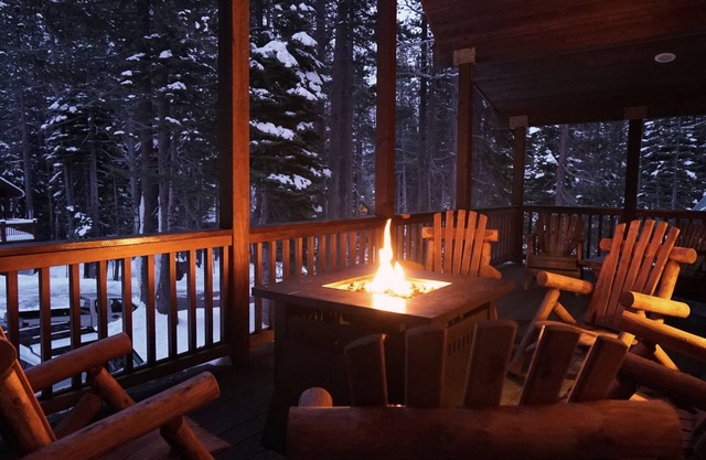 The Lodge now with AIR CONDITIONING…one of few. Also STARLINK WiFI-internet