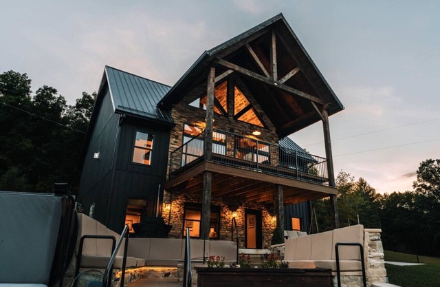 The Lodge @ Paradise Lake