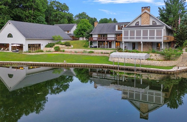 The Lodge at Rush Lakes, 10 bd 16 bath preserve and state classified forest.