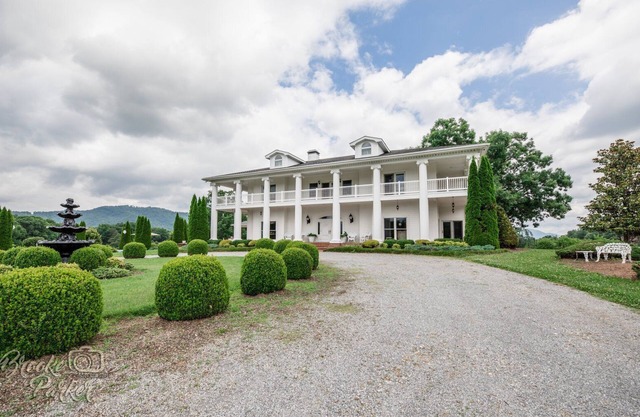 The Loralei Inn. peaceful mountain getaway!