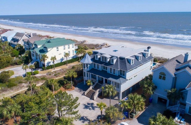 The Mansion at Isle of Palms - Beachfront with Pool