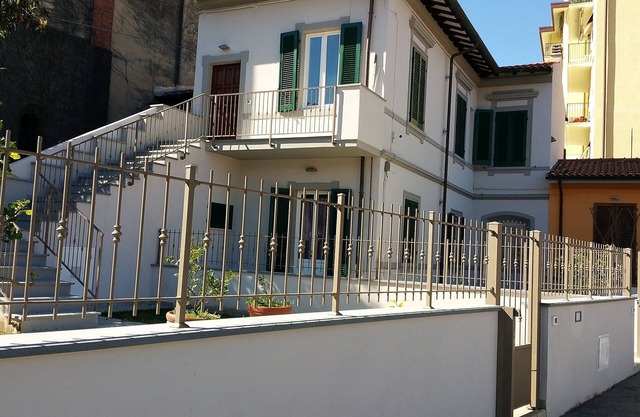 The marina court apartment under the Tower of Pisa