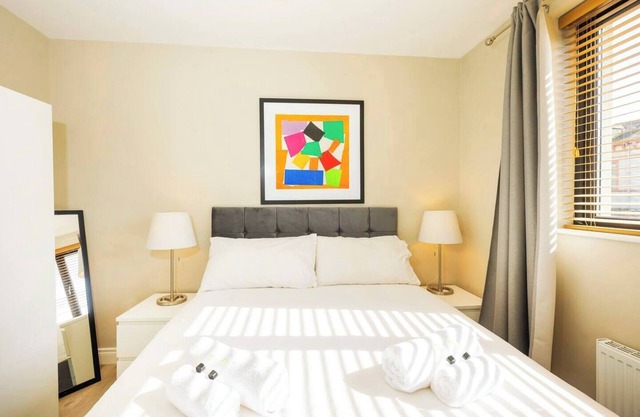 The Matisse- Hip 1 Bd Apt (Gold Short Term Stays)