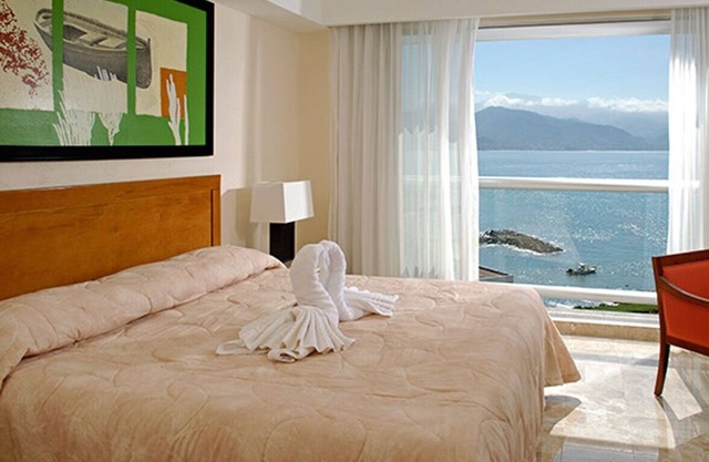 THE MAYAN PALACE BEDROOM SUITE - Vidanta!