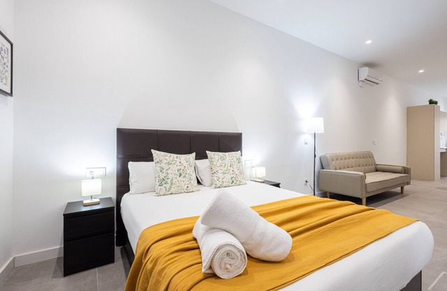 The Monteolivete Apartment A by Florit Flats