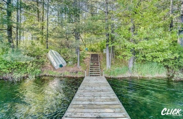 The Mountaineer ☀️🌊⛱️🏠