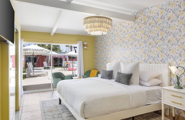 The Muse Hotel | Palm Springs | Kitchen, Private Yard, Pool & Hot Tub | Suite 7!