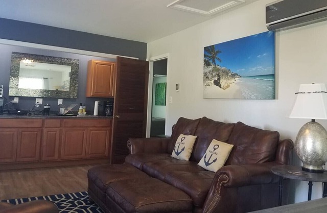 The Orchard Cottage, 2 Blocks To Downtown OS - To Food, Fun, & Festivities!