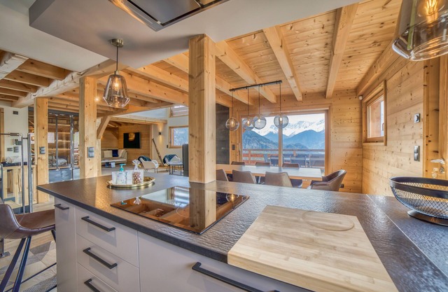The panoramic chalet