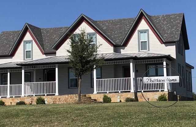THE PEDERSON HOME, Historical home in beautiful Bosque County, Texas.