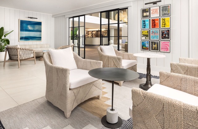 The Pell - Part of JdV by Hyatt