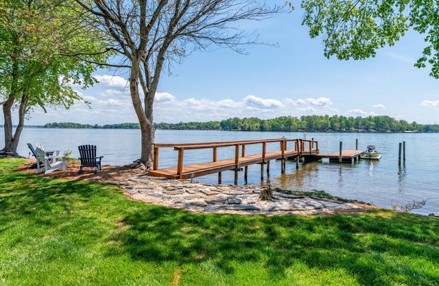 The Peninsula Retreat at Mountain Creek Shores.