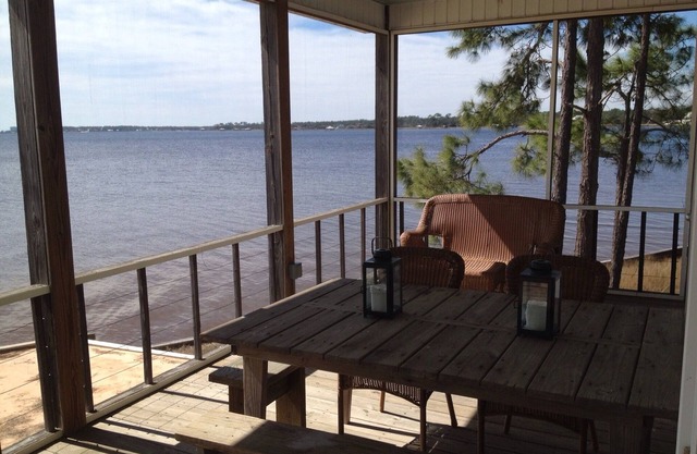 "The Perfect Getaway" w/boat dock & water access in front & in back of house!