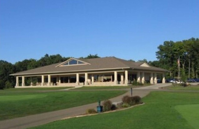 The Pines of Apple Valley, Guest Pass for Pools and Beaches Available for a fee!