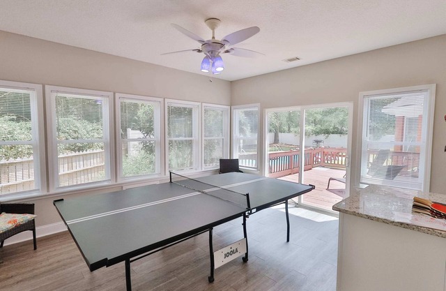 The Pool House - Close to Georgia Southern!