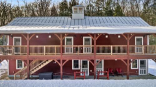 The Proud Bear Lodge